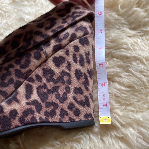 BOOTIES! Madden Girl Leopard Wedge Platform Size 6 Side Zipper 4.5 inch Heel - Picture 6 of 6